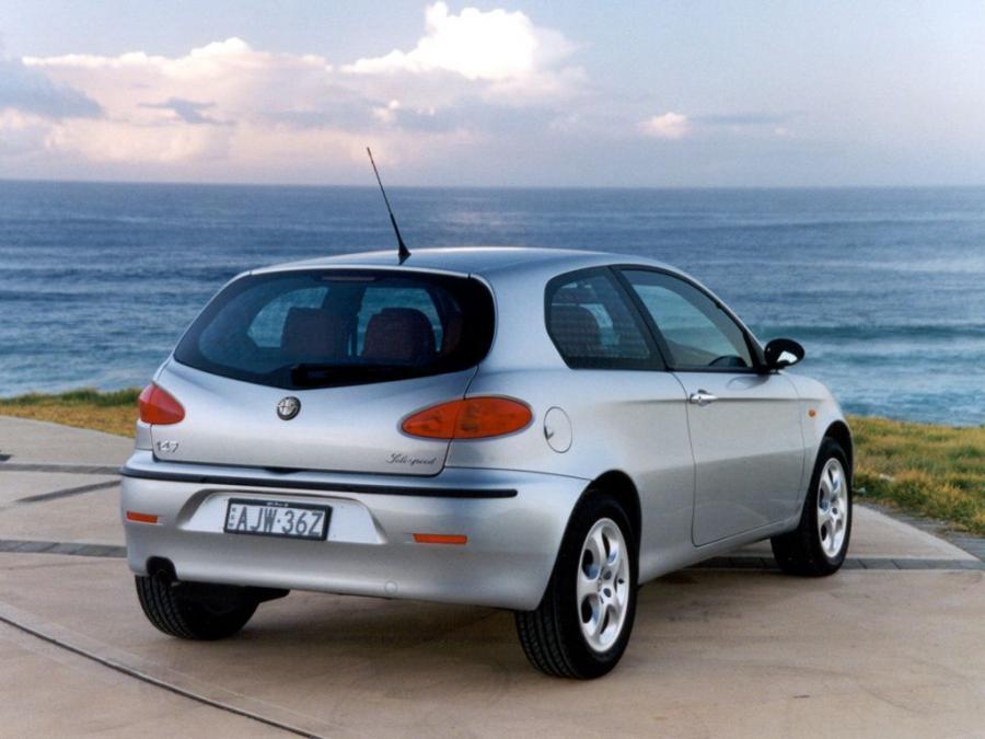  Alfa Romeo 147 3-Door (937A) 2001 года  (AU) (фото 13 из 17)